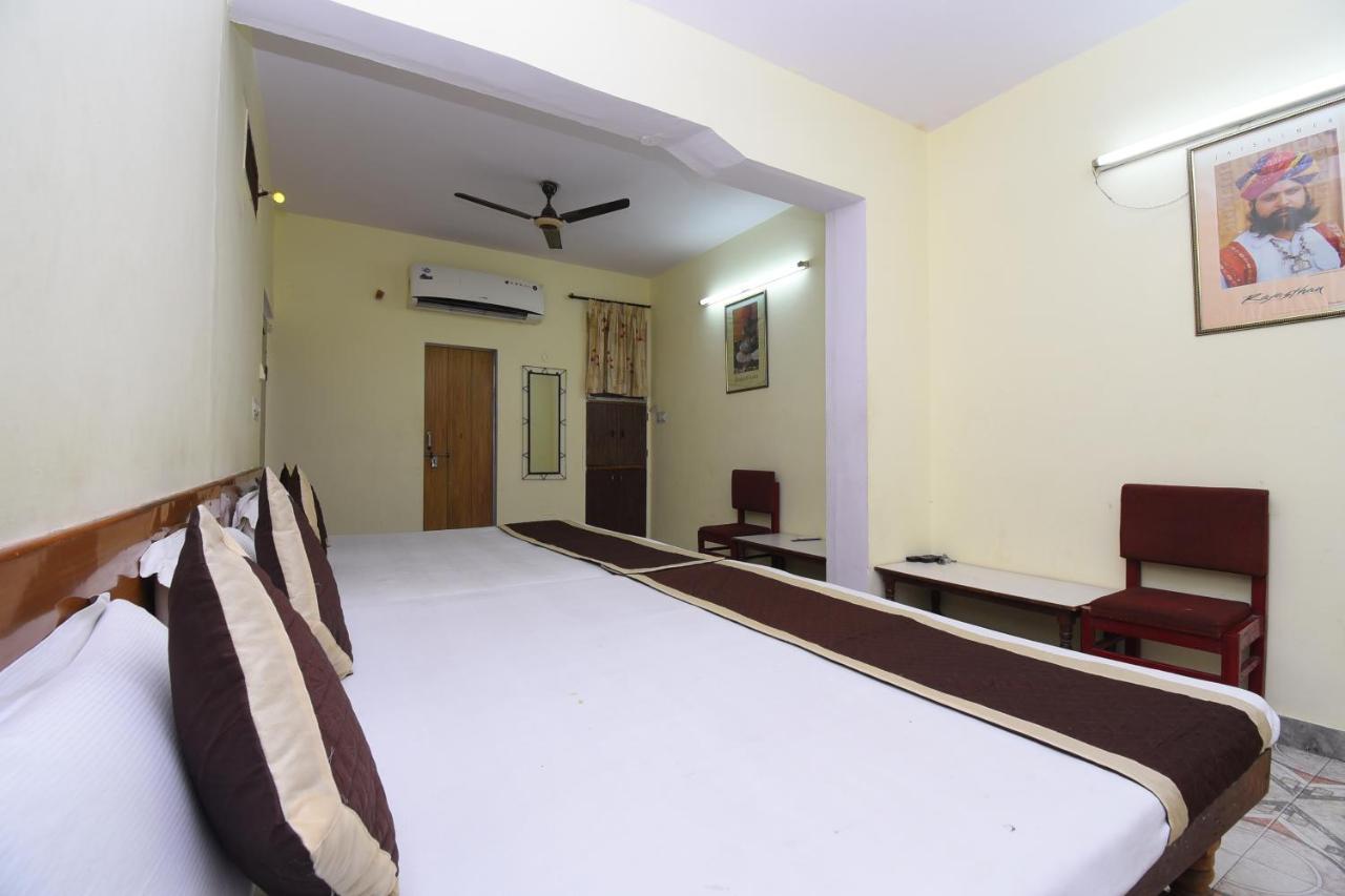 Hotel Jaipur Achrol エクステリア 写真