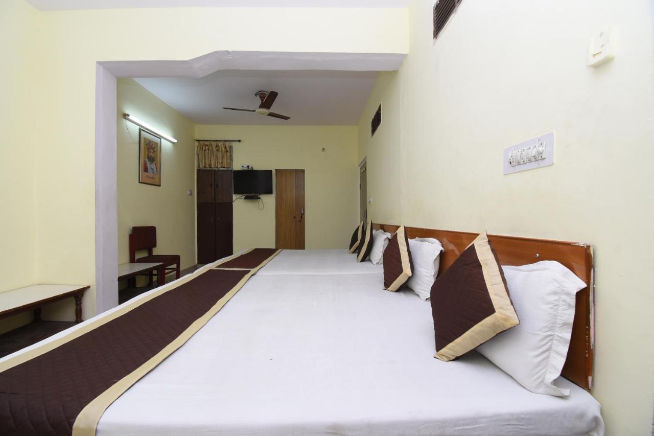 Hotel Jaipur Achrol エクステリア 写真